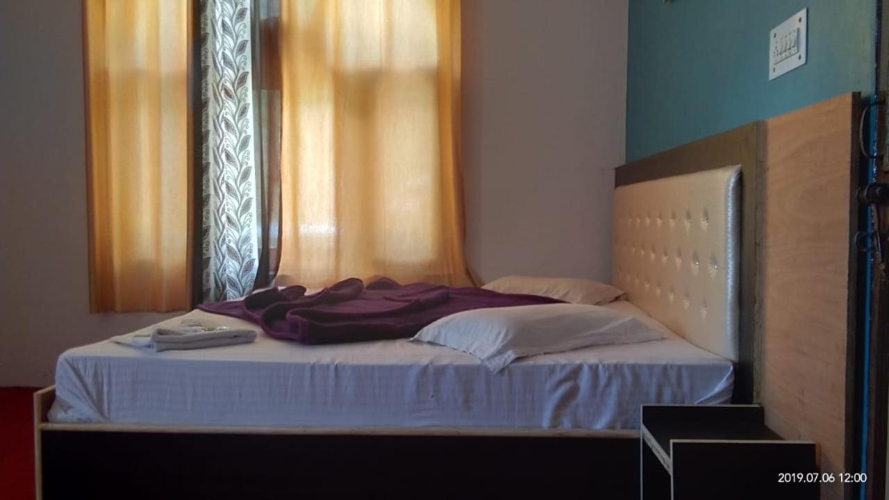 Debbhumi Regency Hotel Sāngla Екстериор снимка